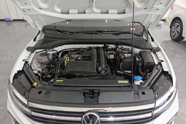 Volkswagen Bora 2026 car image #20