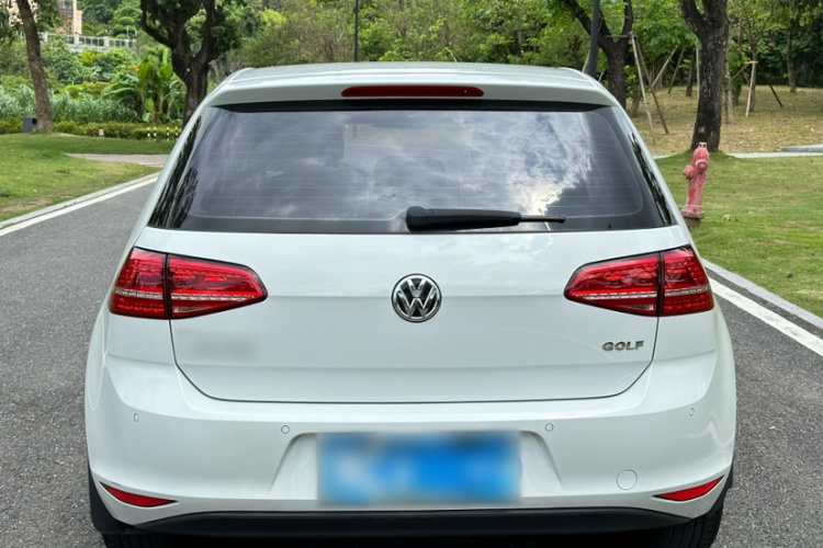Volkswagen Golf 2016 car image #8