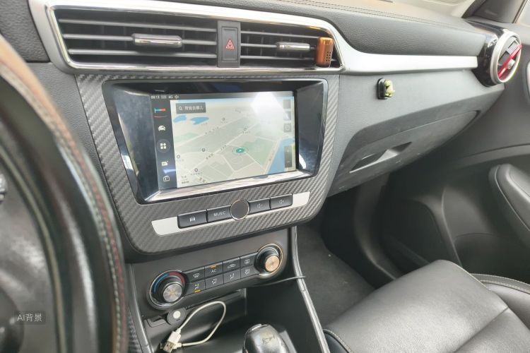 MG ZS 2017 #15 MG ZS 2017 car image #15