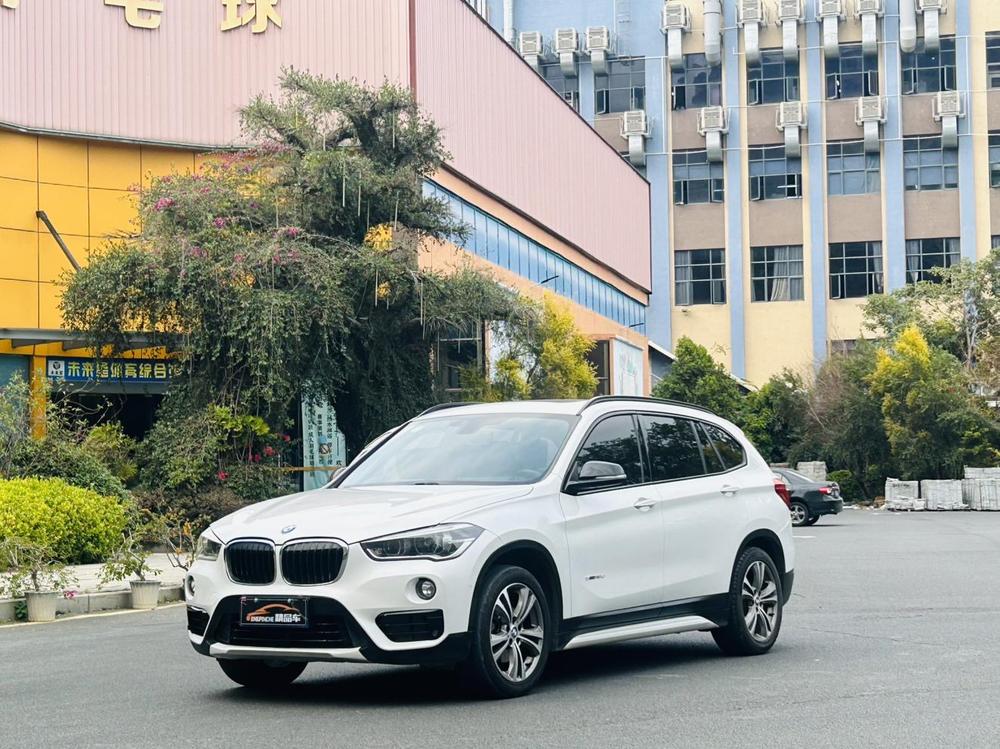 BMW X1 2017 BMW X1 2017 car image