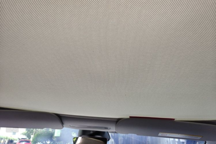 Tesla Model 3 2024 car image #20