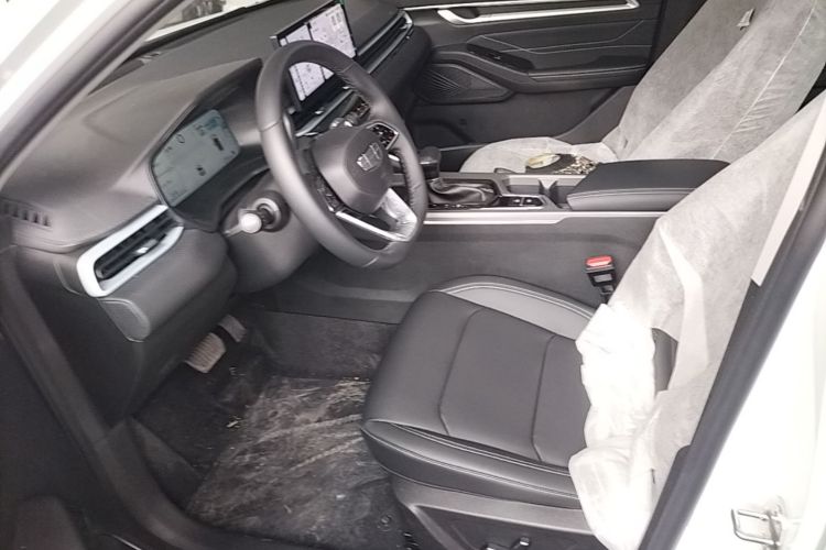 GEELY Emgrand 2026 car image #19