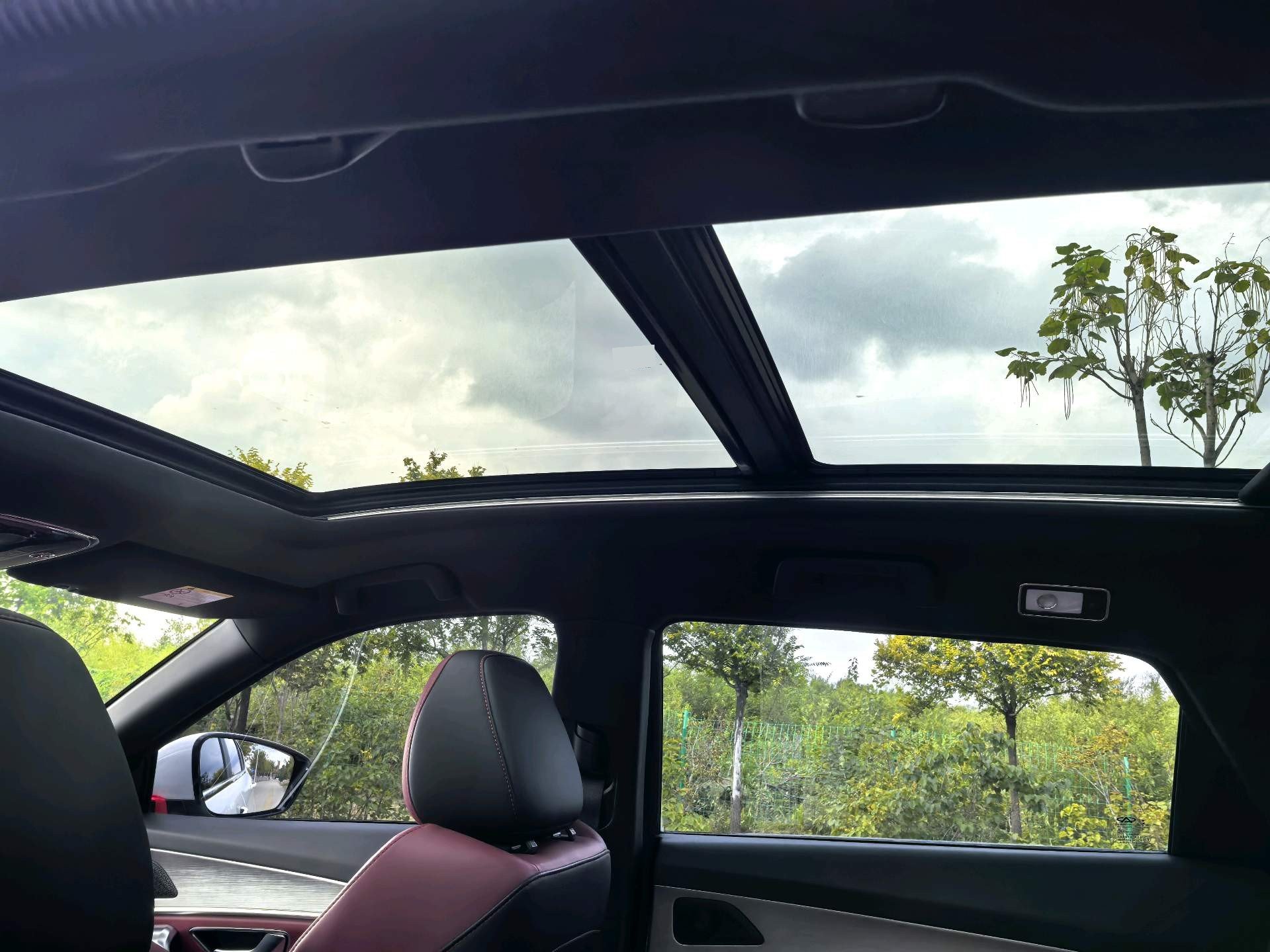 Jetour X70 PLUS 2022 car image #12