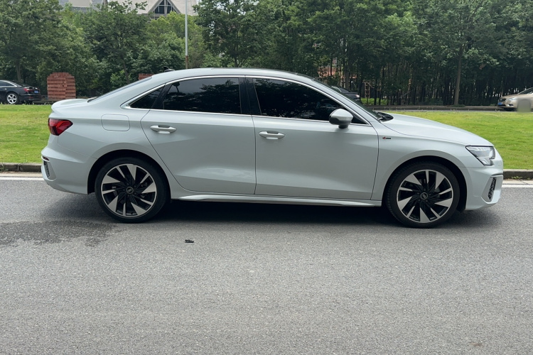 Audi A3 2024 car image #5