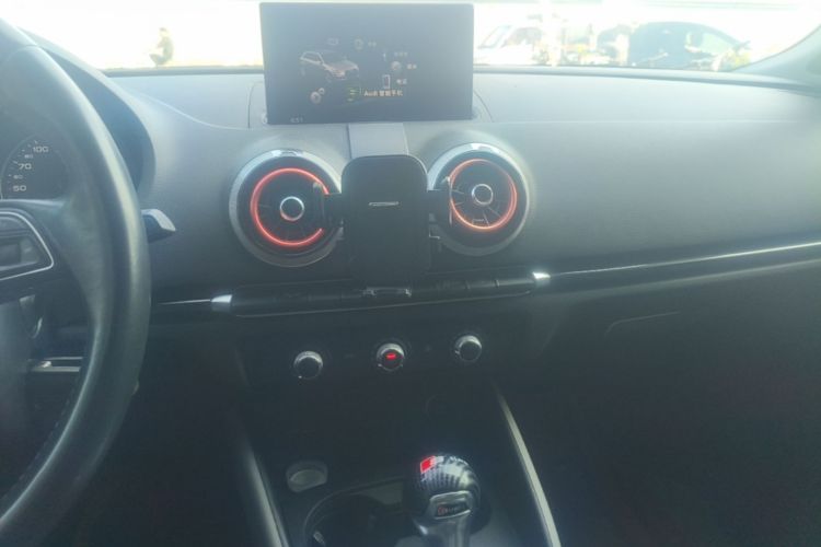 Audi A3 2018 car image #15