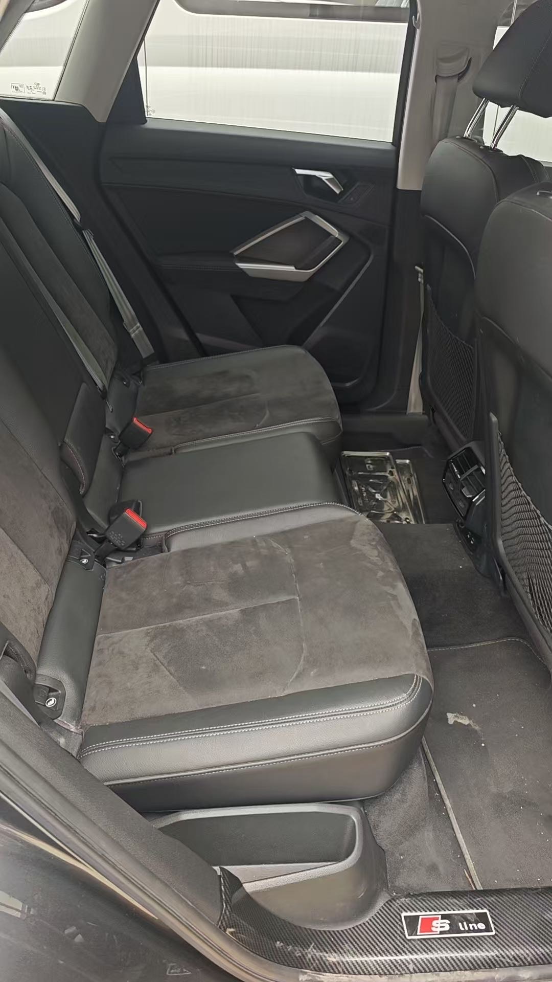 Audi Q3 2022 car image #8