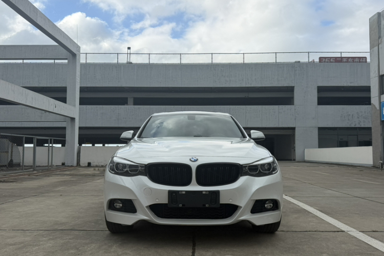 BMW 3 Series GT 2021 #3 BMW 3 Series GT 2021 car image #3