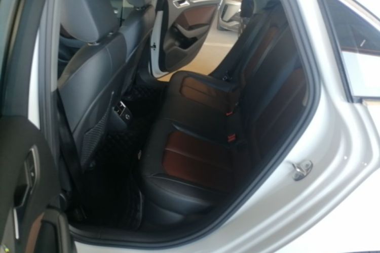 Audi A3 2019 immagine di auto #19