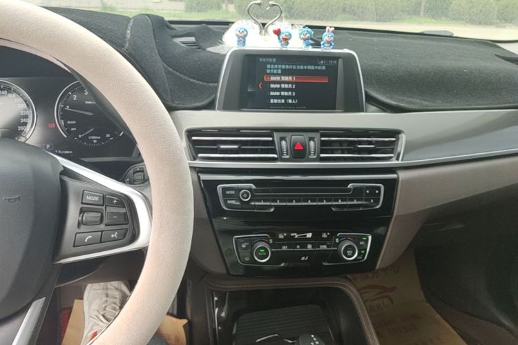 BMW X1 2019 #13 BMW X1 2019 car image #13