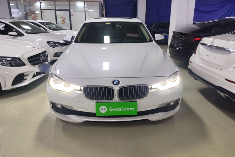 BMW 3 Series 2019 #3 BMW 3 Series 2019 car image #3