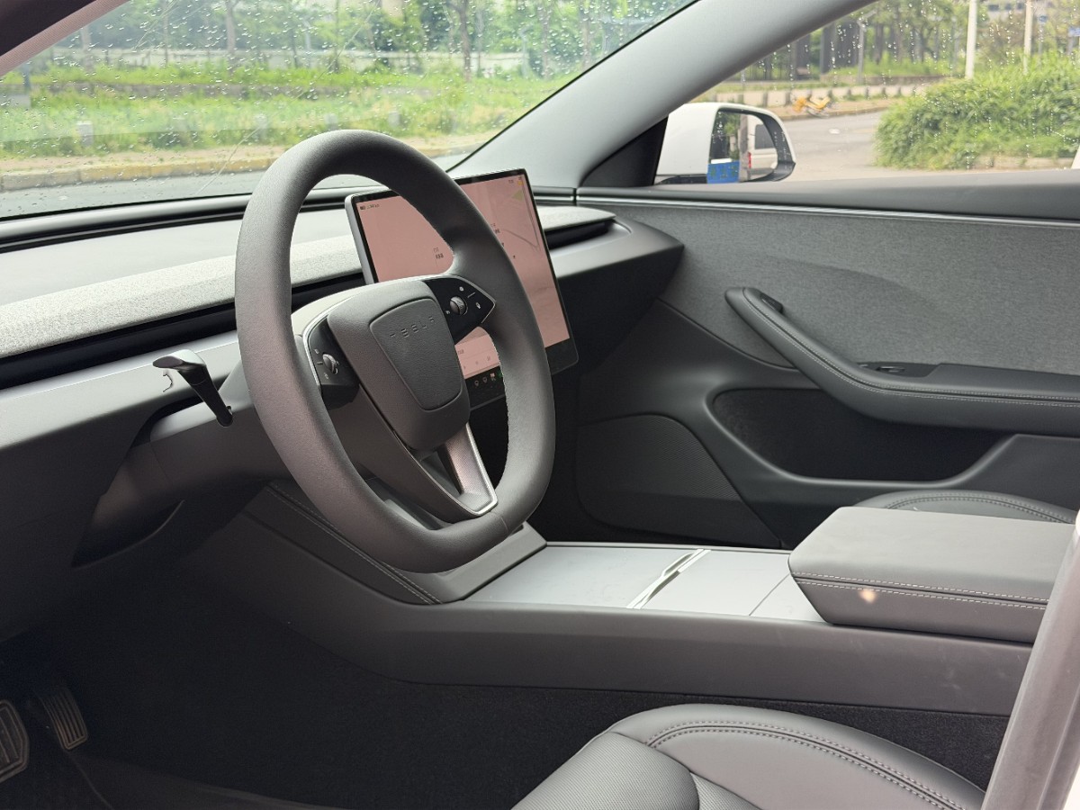 Tesla Model 3 2026 #8 Tesla Model 3 2026 car image #8