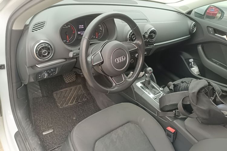 Audi A3 2017 car image #10