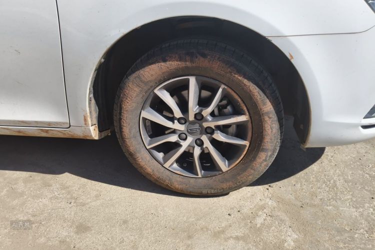 GEELY Emgrand 2019 صورة سيارة #9