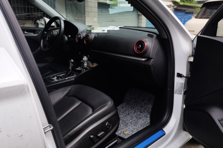 Audi A3 2020 car image #27