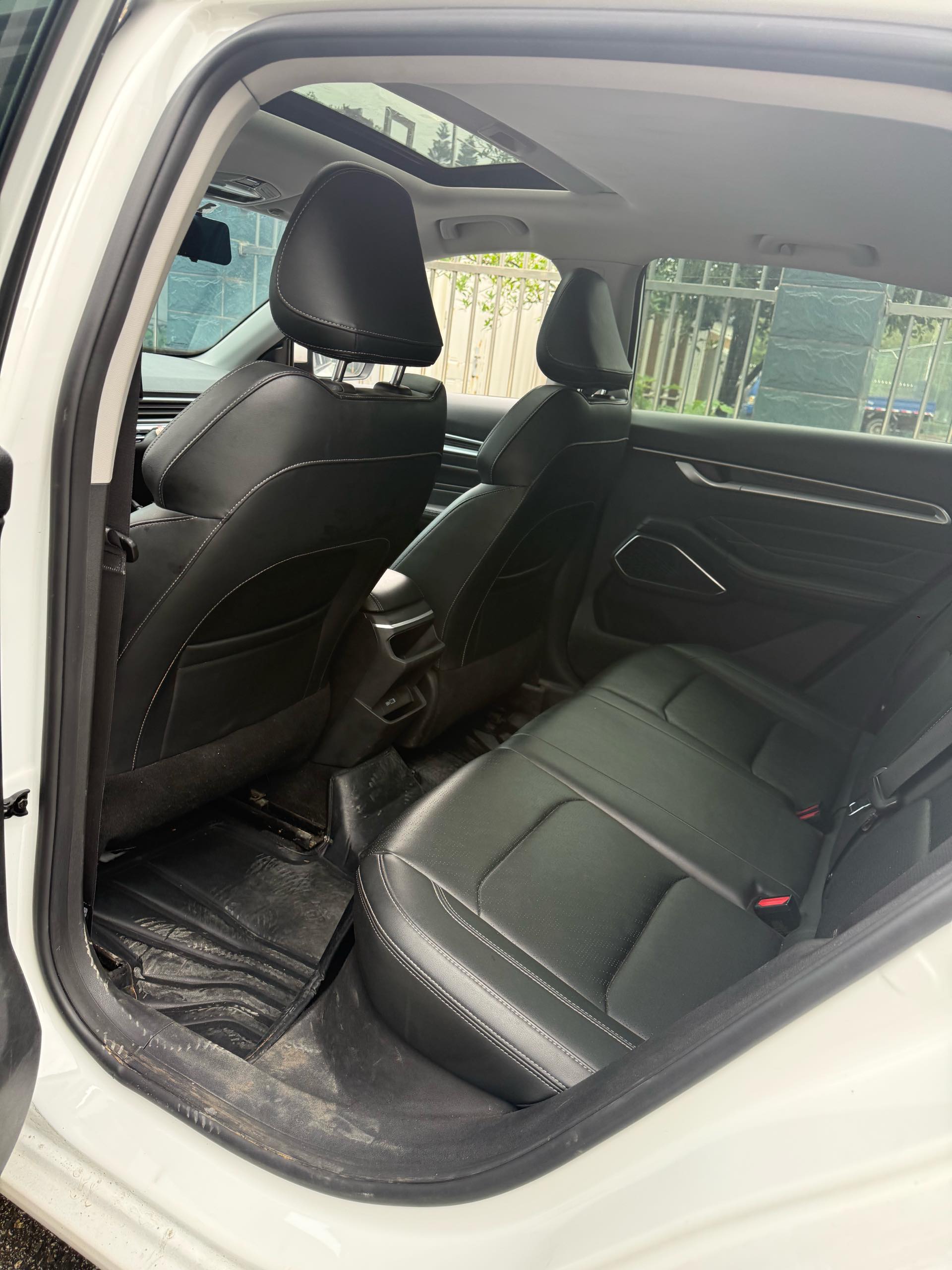 GEELY Emgrand 2023 car image #4