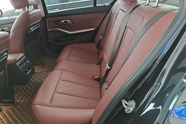 BMW 3 Series 2022 #17 BMW 3 Series 2022 car image #17
