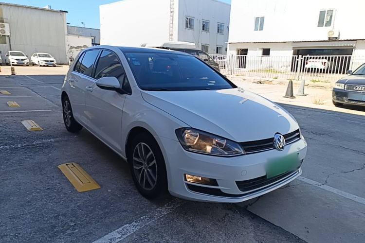 Volkswagen Golf 2016 car image #4