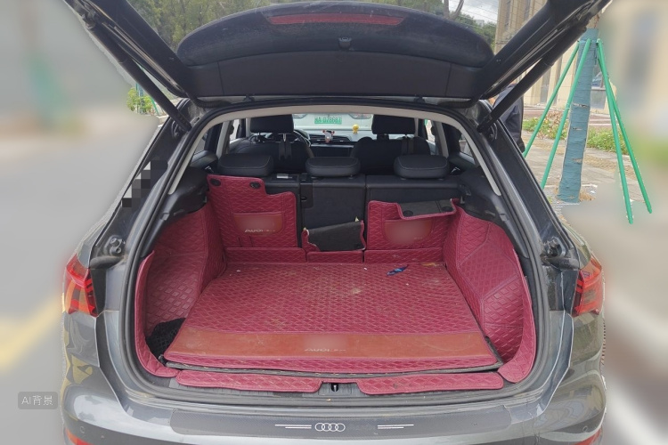 Audi Q3 2022 car image #21