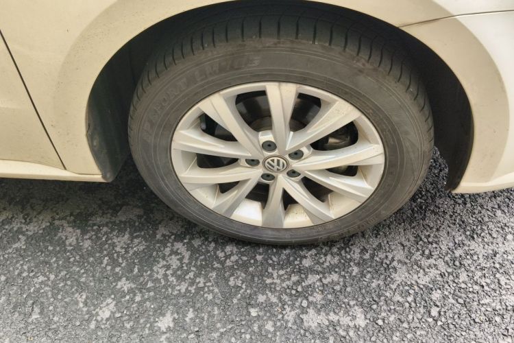 Volkswagen Lavida 2018 car image #9