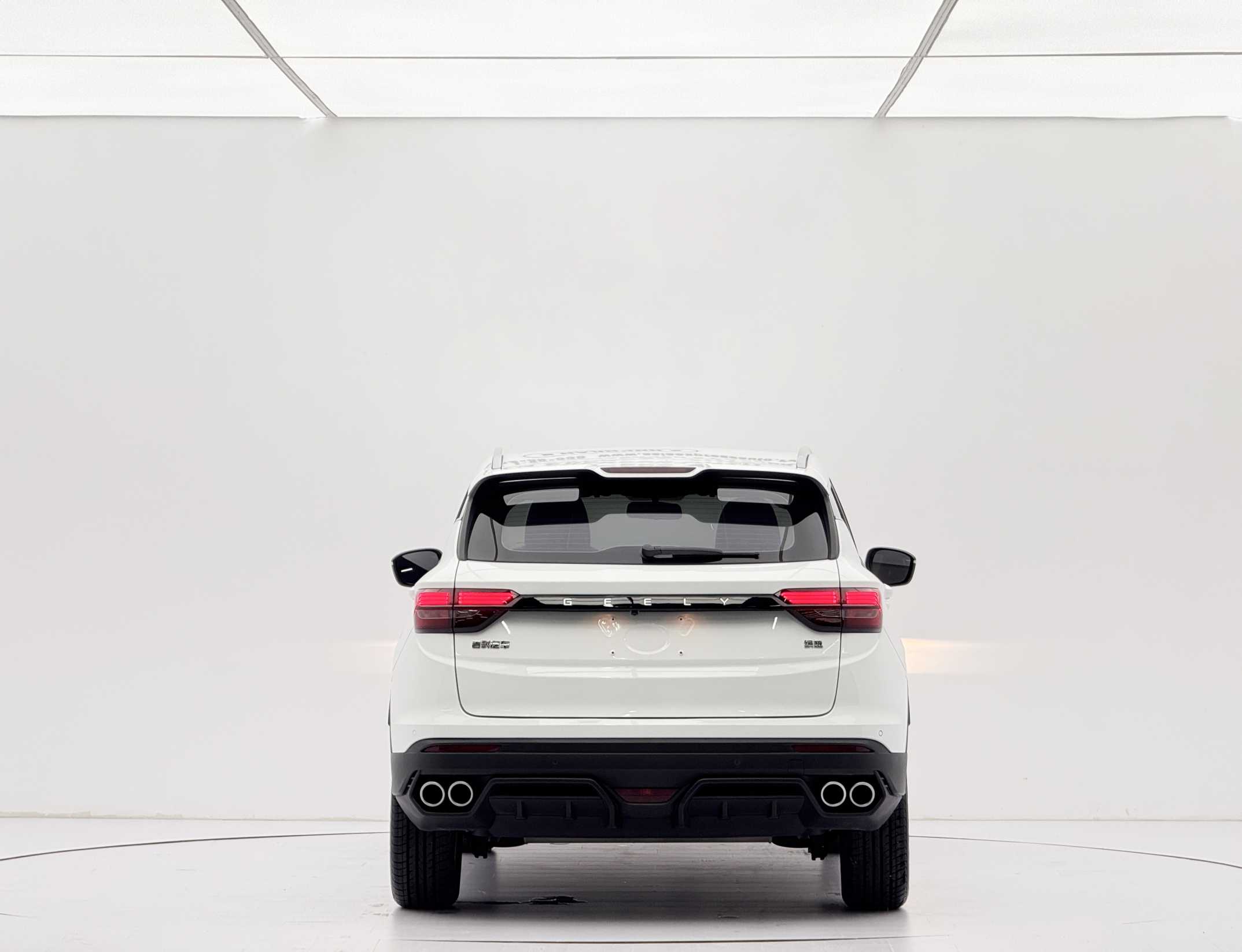 GEELY Coolray 2022 صورة سيارة #2