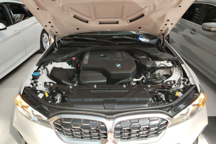 BMW 3 Series 2023 car image #20