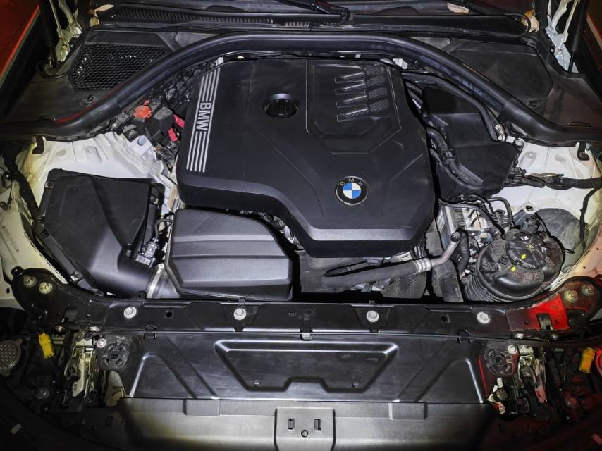 BMW 3 Series 2022 car image #8