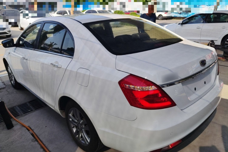 GEELY Emgrand 2017 car image #5