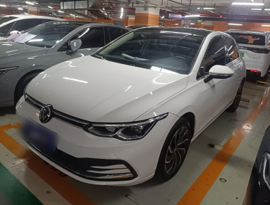 Volkswagen Golf 2022 car image 