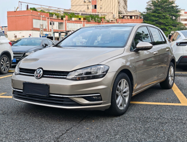Volkswagen Golf 2018 car image 