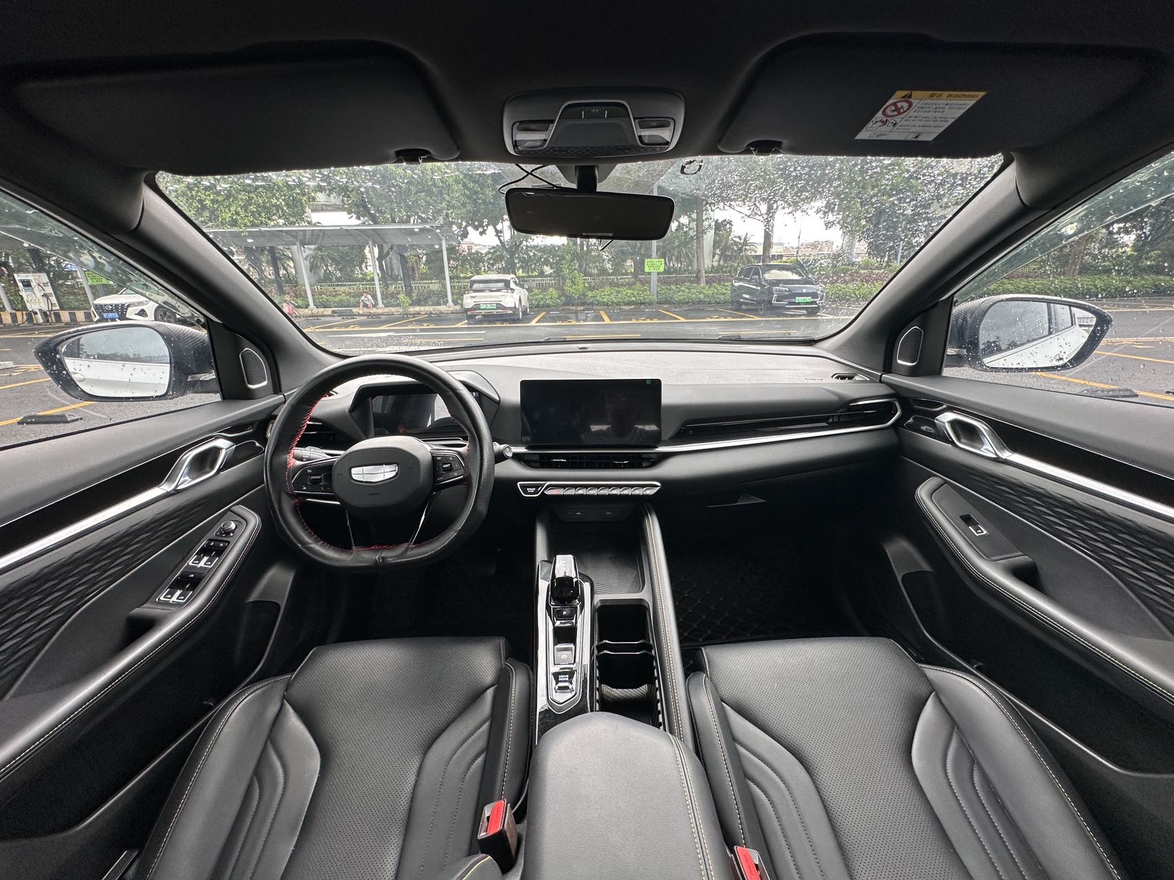 GEELY Coolray 2025 #8 GEELY Coolray 2025 car image #8