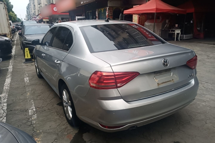 Volkswagen Lavida 2018 car image #5