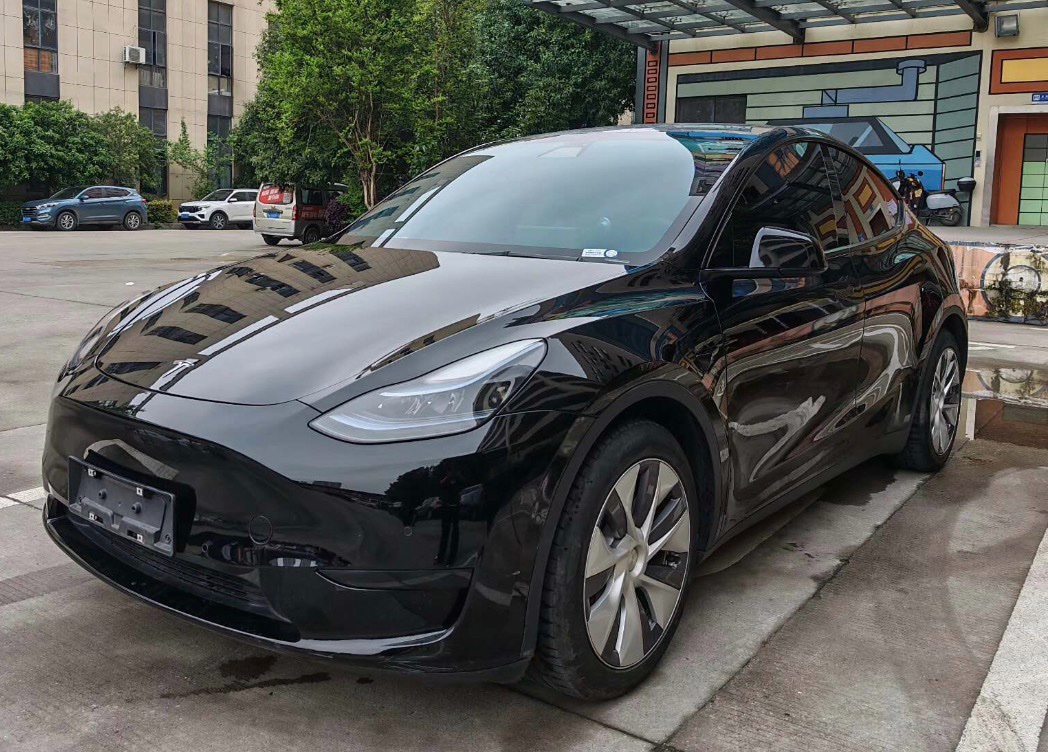 Tesla Model Y 2023 Tesla Model Y 2023 car image