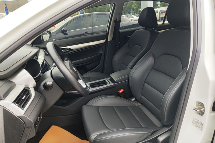 GEELY Emgrand 2020 #15 GEELY Emgrand 2020 immagine di auto #15