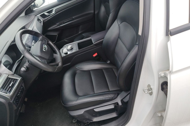 GEELY Emgrand New Energy 2023 car image #15