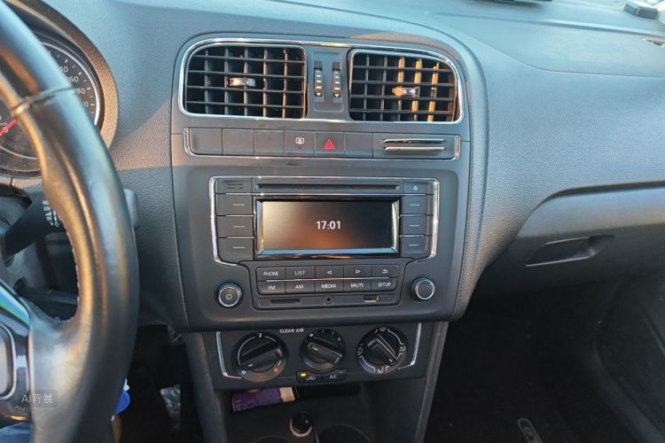 Volkswagen Polo 2017 #15 Volkswagen Polo 2017 car image #15