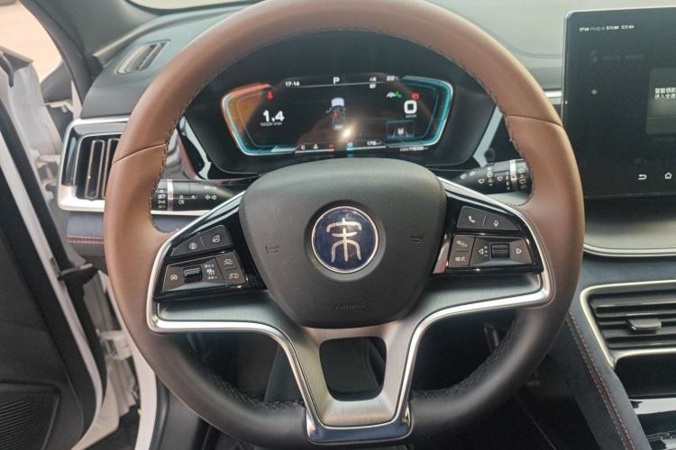 BYD Song Plus 2023 car image #15