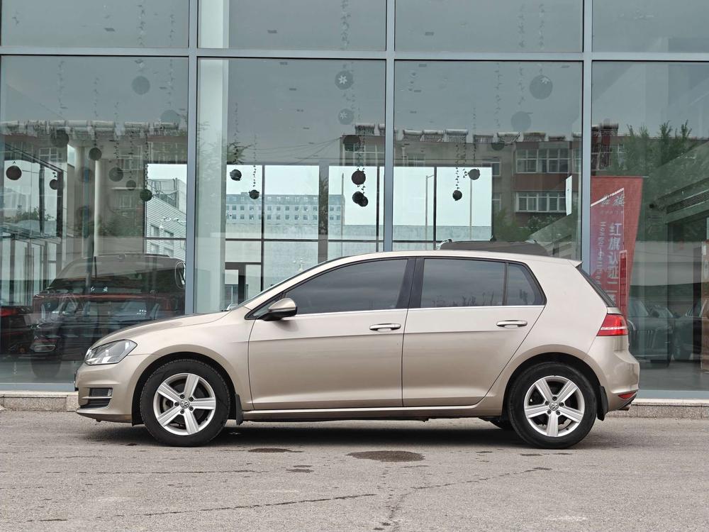 Volkswagen Golf 2014 car image #3