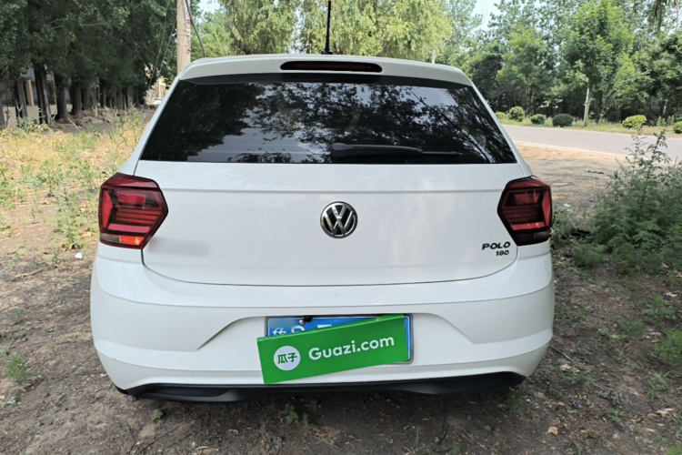 Volkswagen Polo 2021 car image #4