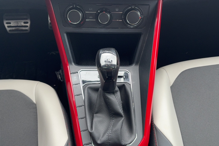 Volkswagen Polo 2019 #15 Volkswagen Polo 2019 car image #15