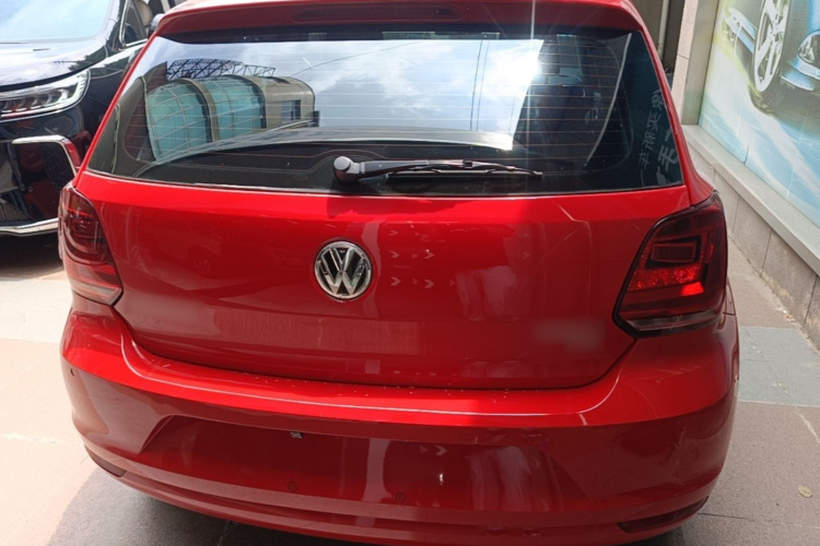 Volkswagen Polo 2017 car image #6