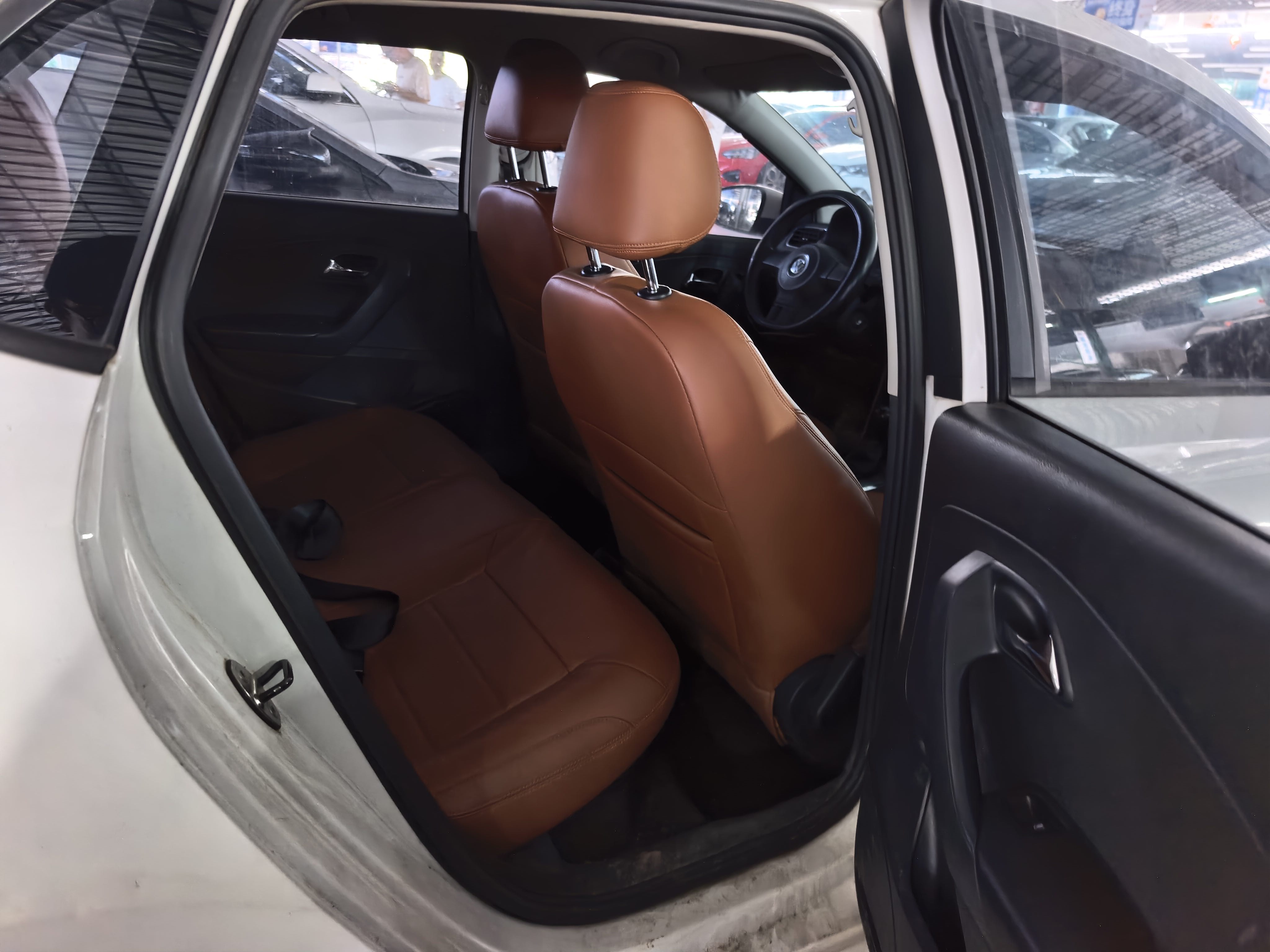 Volkswagen Polo 2013 car image #13