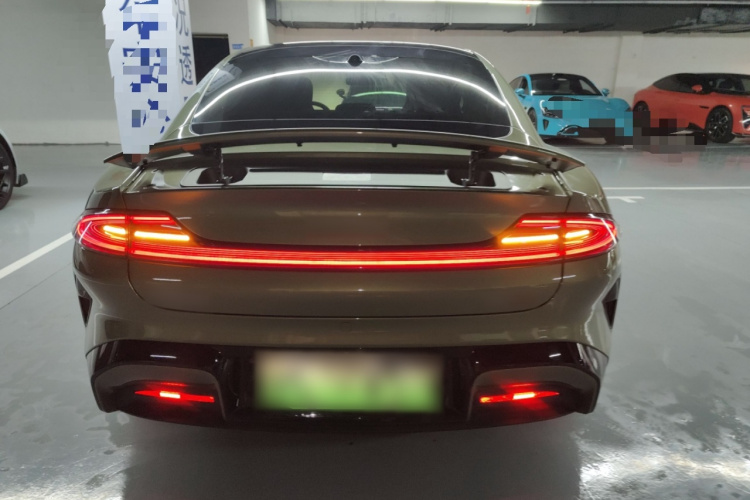 MI SU7 2024 car image #4
