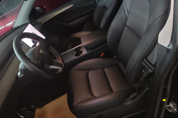 Tesla Model Y 2023 #21 Tesla Model Y 2023 car image #21