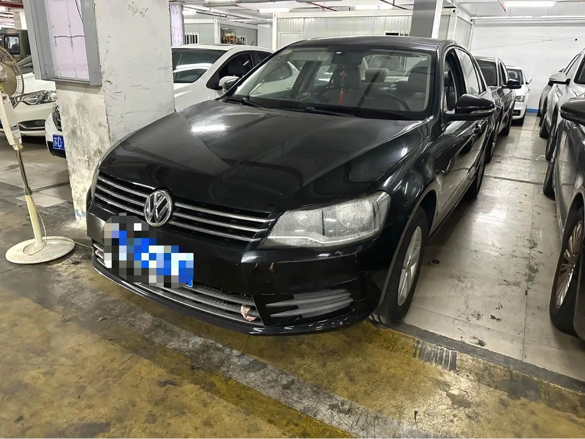 Volkswagen Bora 2013 Volkswagen Bora 2013 immagine di auto