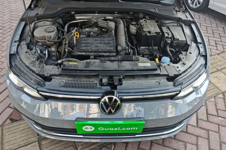 Volkswagen Golf 2023 car image #20