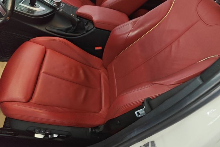 BMW 3 Series 2019 #15 BMW 3 Series 2019 immagine di auto #15