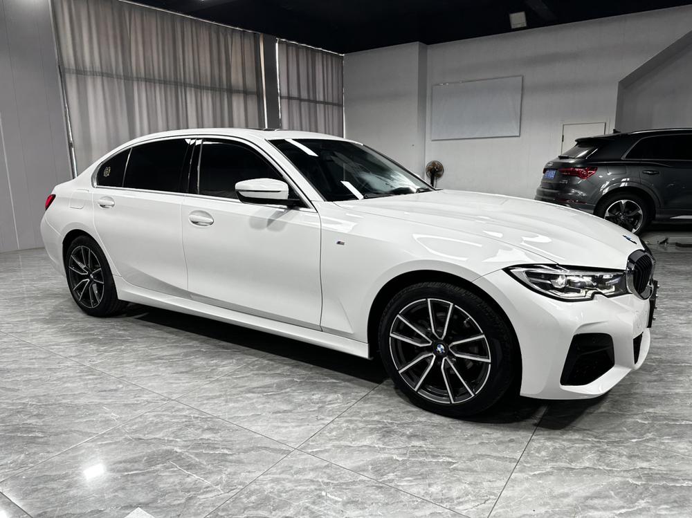 BMW 3 Series 2022 car image #8
