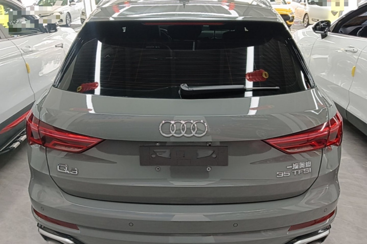 Audi Q3 2024 immagine di auto #6