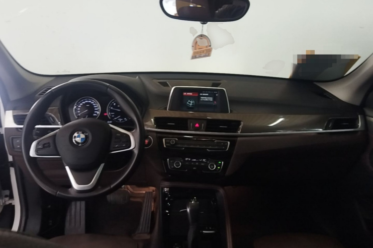 BMW X1 2019 #11 BMW X1 2019 car image #11