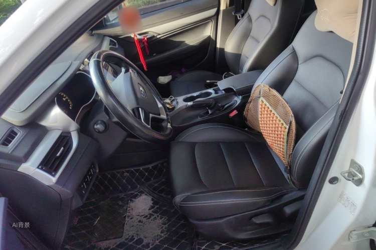 GEELY Emgrand 2018 car image #17